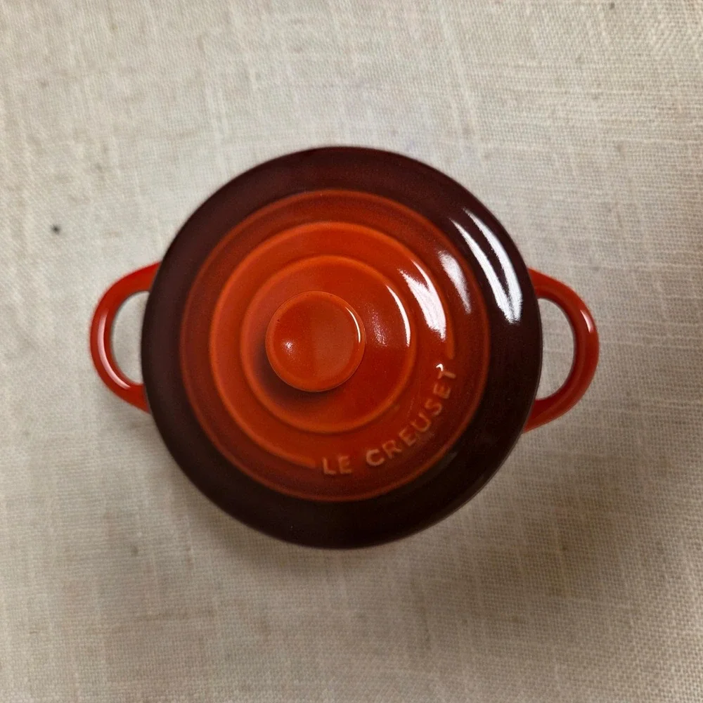 Le Creuset 8oz Petite Round Casserole Mini Cocotte Red Stoneware with Lid - Picture 9 of 13